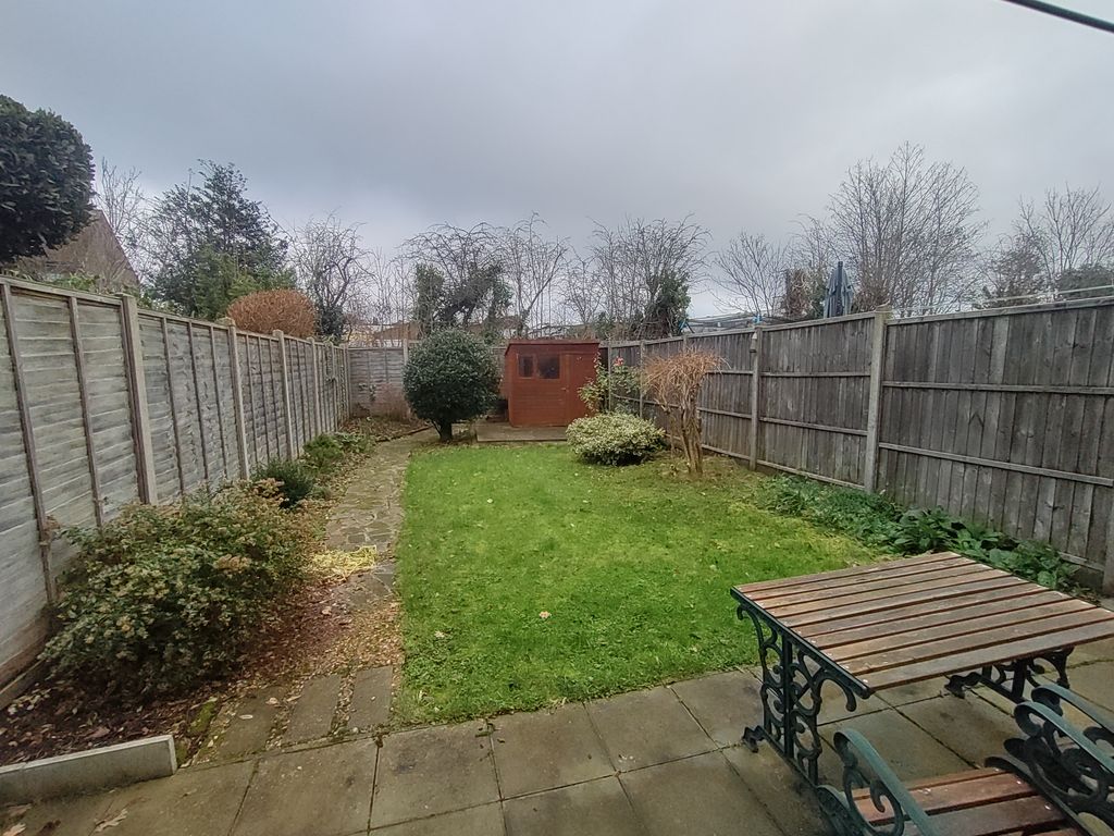 1 bed flat to rent in Waldegrave Road, London W5, £1,400 pcm Zoopla