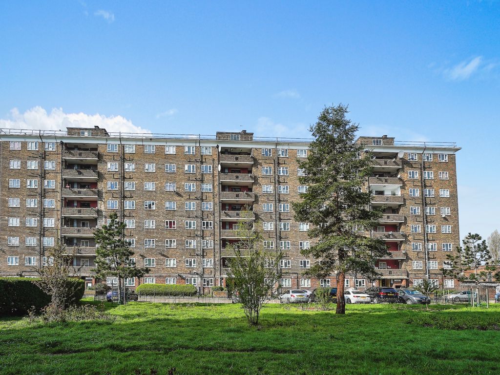 1 bed flat for sale in Penrose Street, London SE17 Zoopla