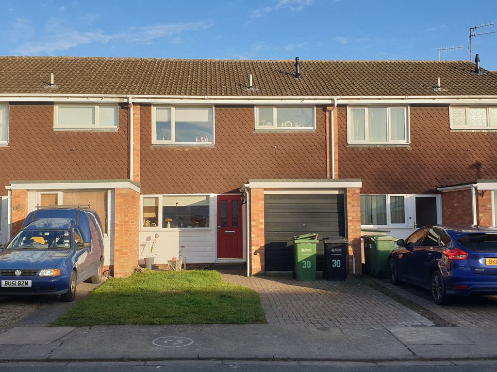 3 bed terraced house to rent in Chalfont Close, Northwick, Worcester