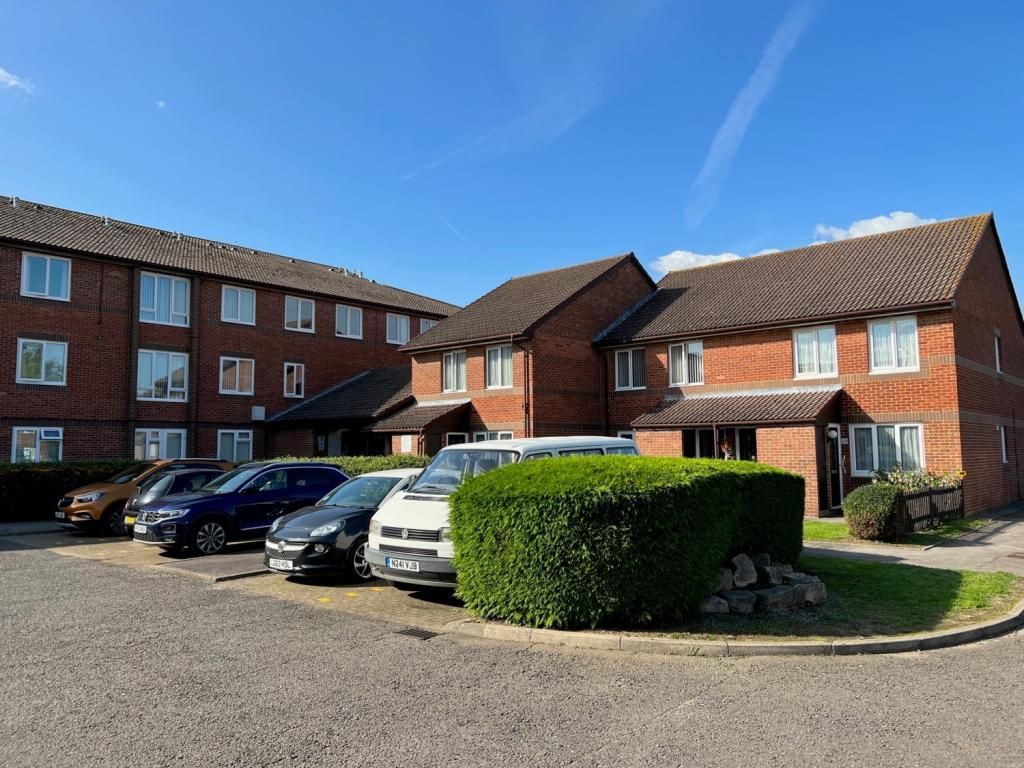 Manor Farm Court, Manor Farm Lane, Egham TW20  