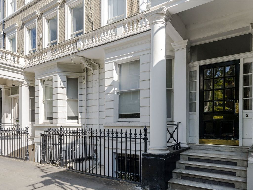 2 bed flat for sale in Southwell Gardens, Kensington, London SW7, £1,700,000 Zoopla