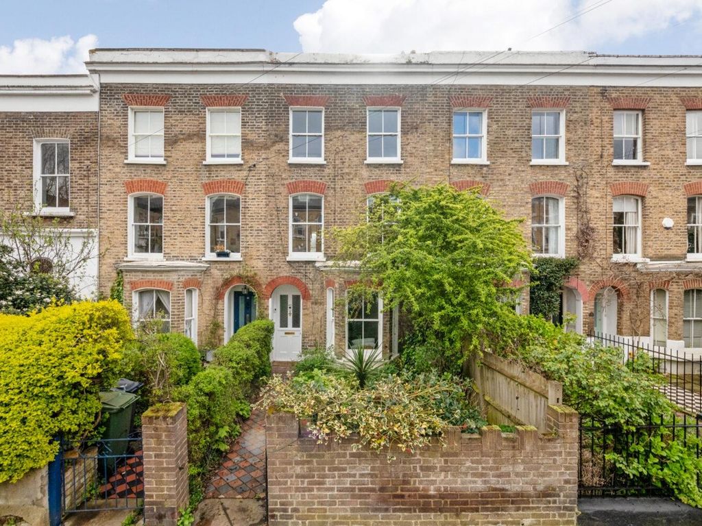 3 bed property for sale in Milton Road, Herne Hill, London SE24, £