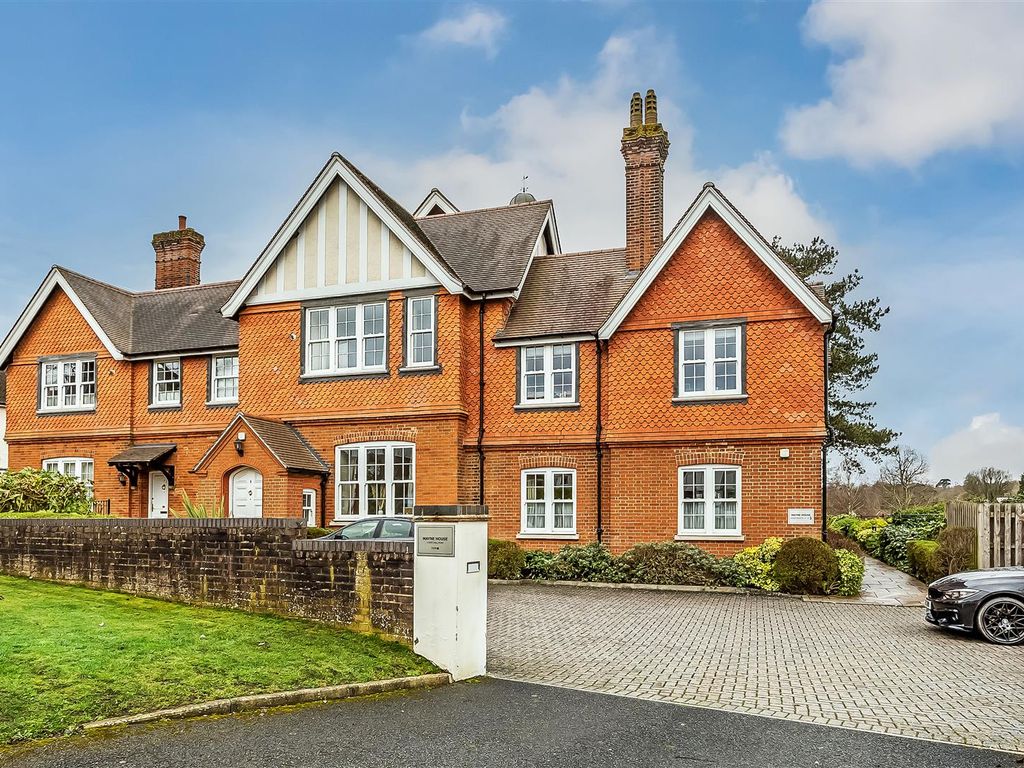 2 bed for sale in East Hill Road, Oxted RH8 Zoopla