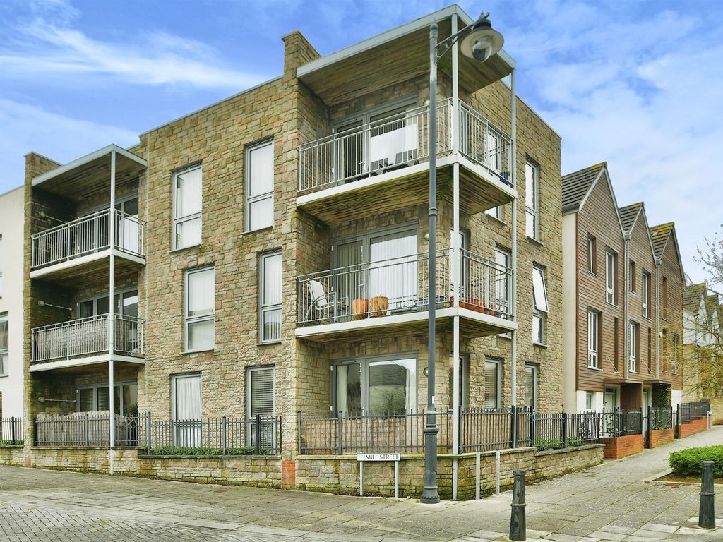 2 bed flat for sale in Mill Street, Devonport, Plymouth PL1, £140,000
