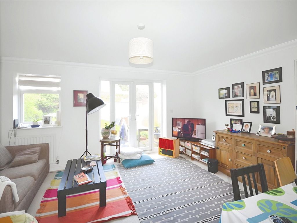 3 bed semidetached house to rent in Stayton Road, Sutton, Surrey SM1