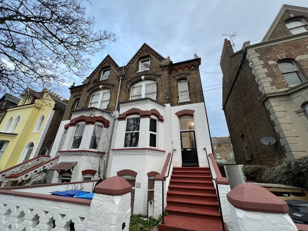 2 bed flat to rent in North Avenue, Ramsgate CT11 Zoopla