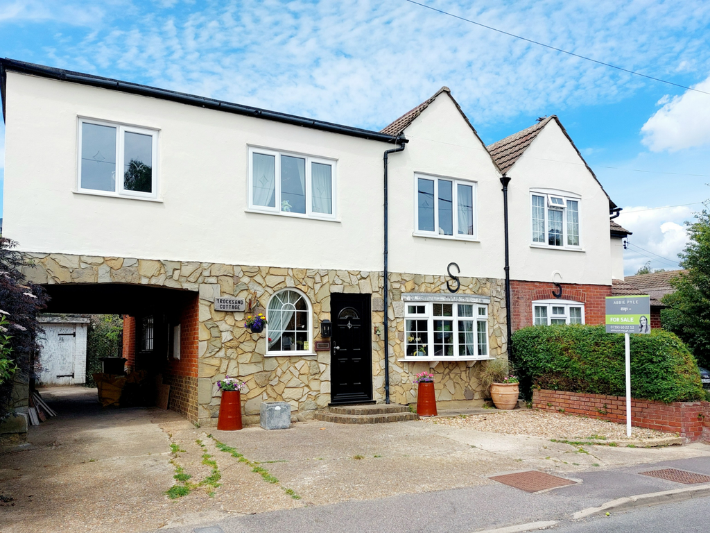 4 bed semidetached house for sale in 1 Rock Sands Cottages, The Street