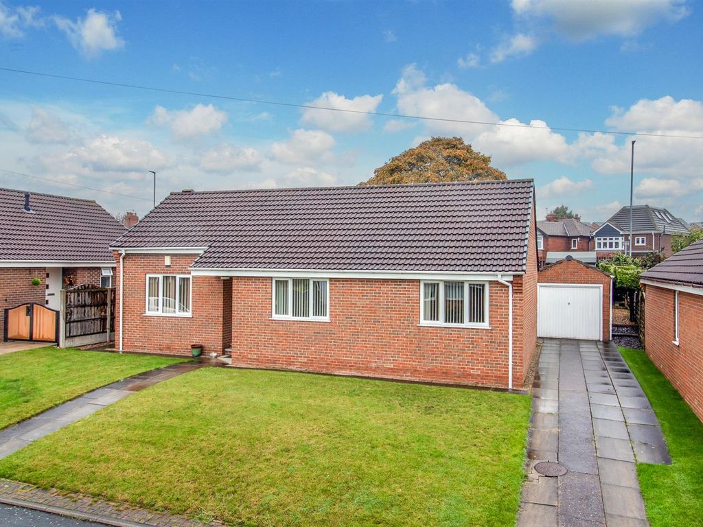 2 bed property for sale in Whitehall Rise, Wakefield WF1, £325,000 Zoopla