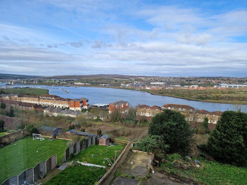 13 bed detached house for sale in Borstal Road, Borstal, Rochester ME1