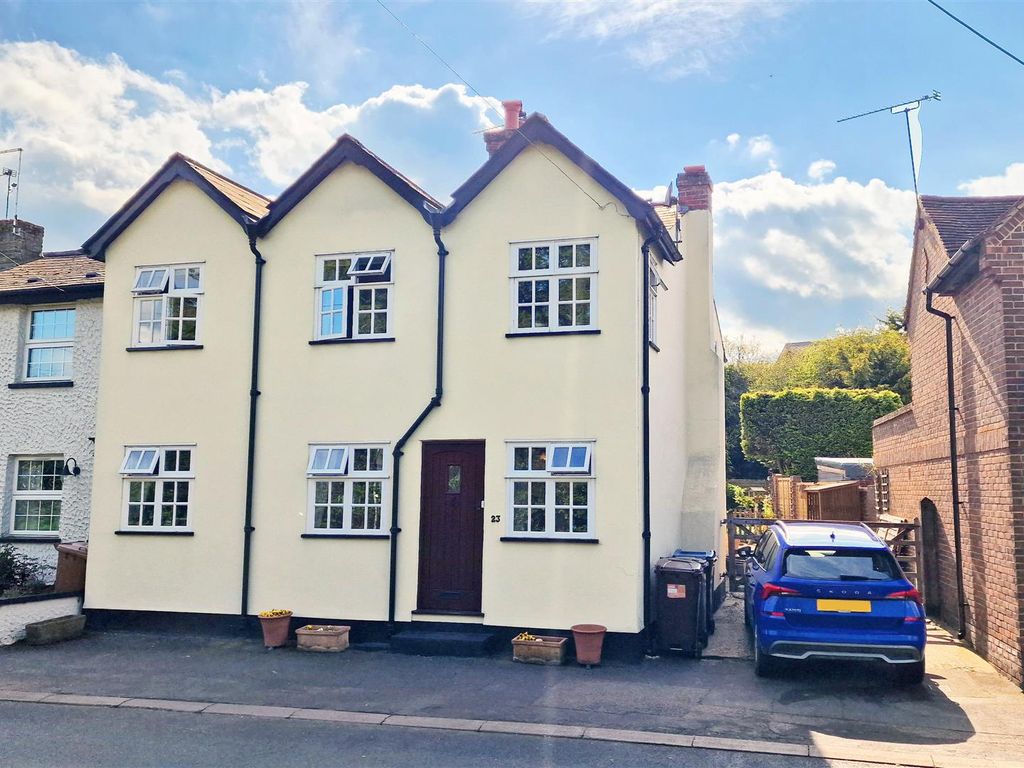 3 bed end terrace house for sale in Buntingford Road, Puckeridge, Herts