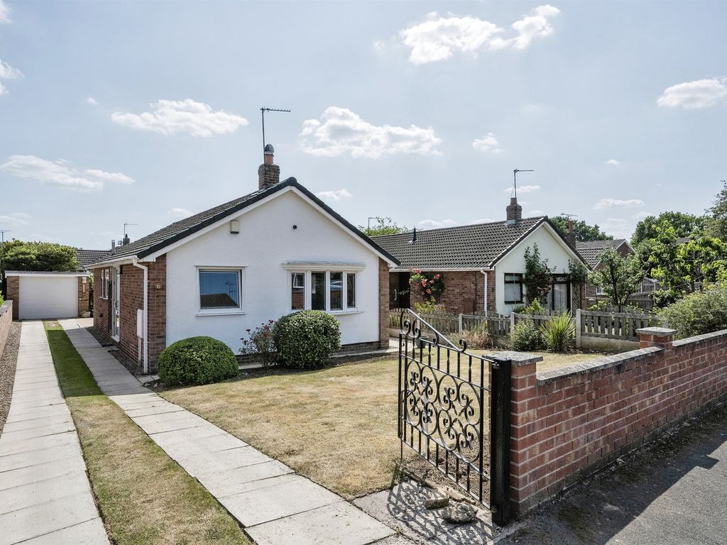 3 bed detached bungalow for sale in Bowland Close, Bentley, Doncaster