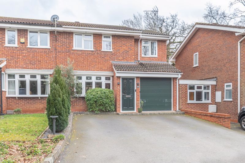 3 bed semidetached house for sale in Bascote Close, Headless Cross