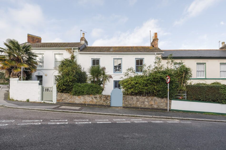 4 bed terraced house for sale in Leskinnick Street, Penzance, Cornwall