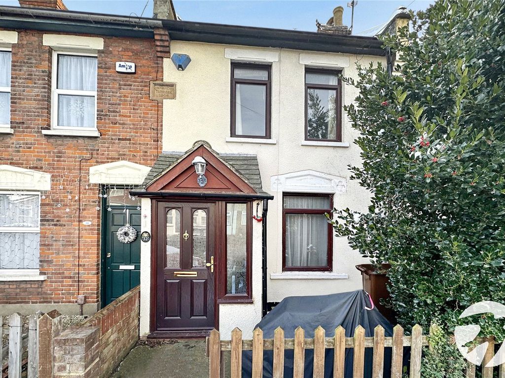 2 bed terraced house for sale in Cambridge Road, Strood, Kent ME2 Zoopla