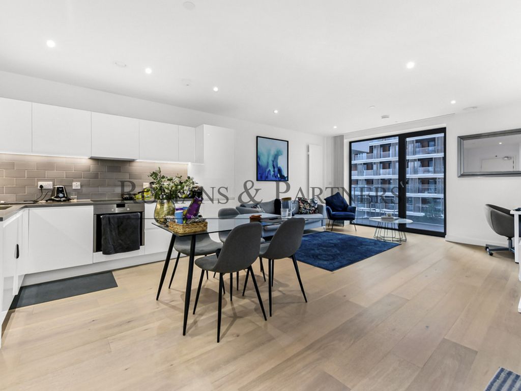 1 bed flat to rent in Fairwater House, Royal Wharf E16, £2,050 pcm Zoopla