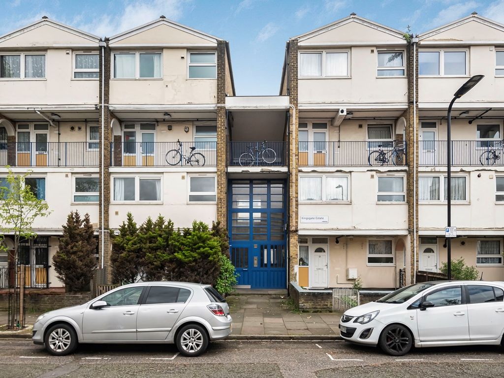 3 bed to rent in Tottenham Road, Dalston N1, £2,600 pcm Zoopla