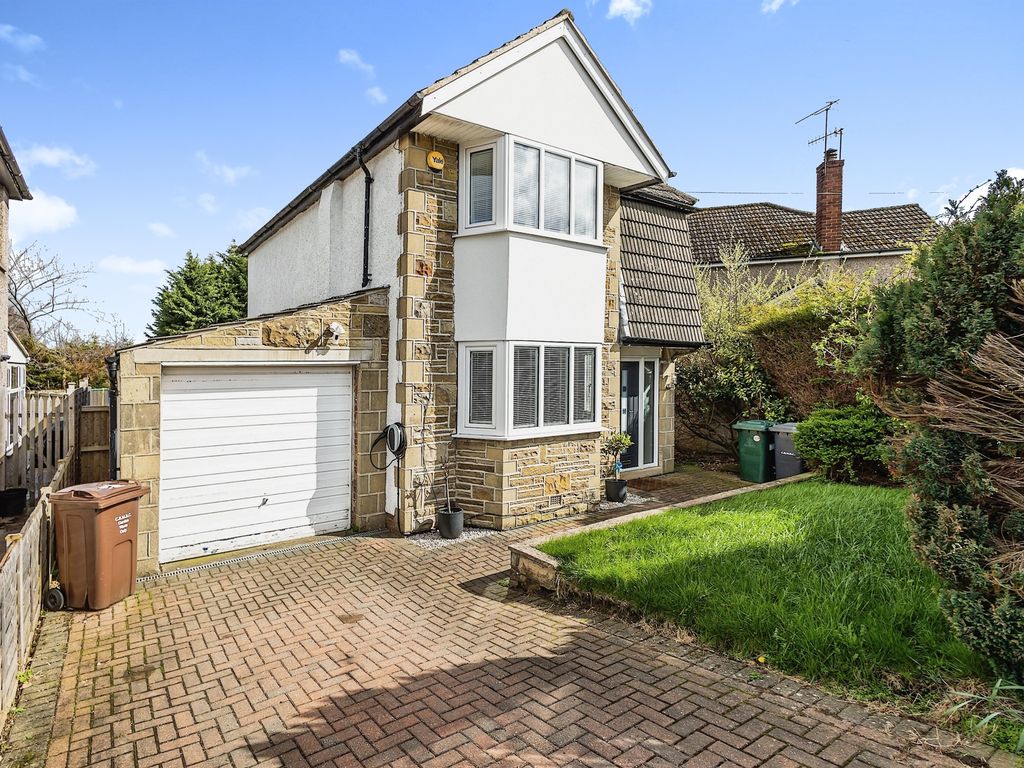 3 bed detached house for sale in Woodside View, Cottingley, Bingley