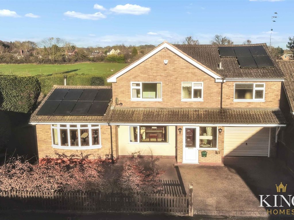 4 bed detached house for sale in Orchard Place, Mappleborough Green