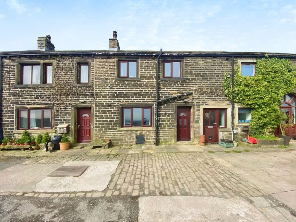 3 bed terraced house to rent in Marsden Gate, Stainland, Halifax HX4, £