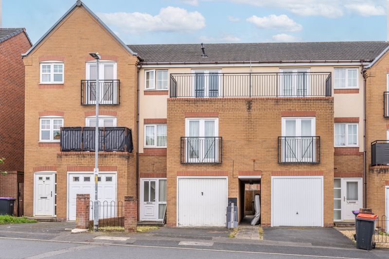 3 bed terraced house for sale in Redlands Road, Hadley, Telford TF1