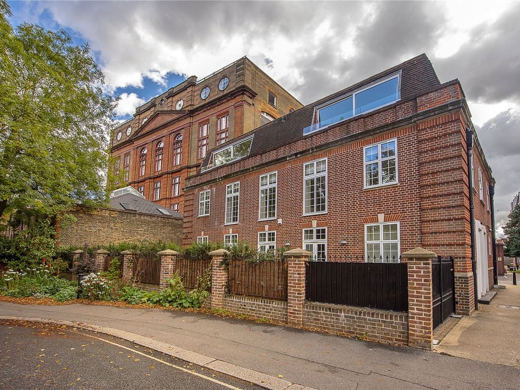 Fff amp The Loft, 4 Heathfield Terrace, London W4