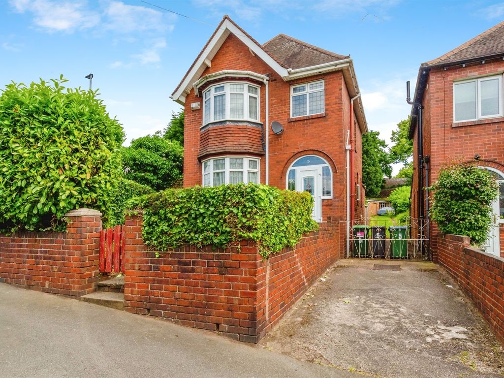 3 bed detached house for sale in Wharfedale Street, Wednesbury WS10, £