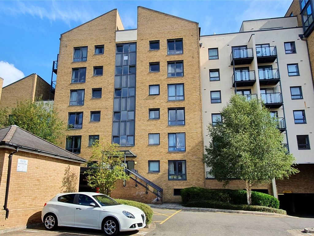 1 bed flat to rent in Victoria Way, Woking, Surrey GU21 Zoopla