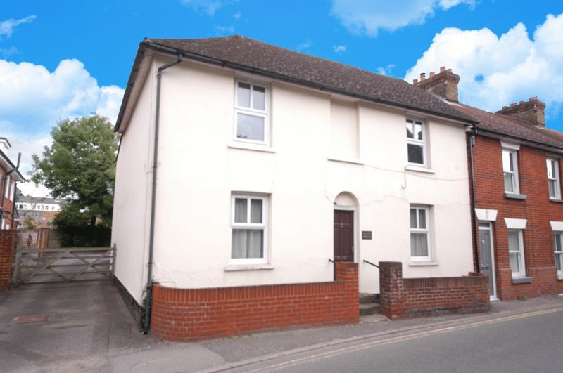 3 bed cottage to rent in The Street, Bearsted, Maidstone ME14, £1,450