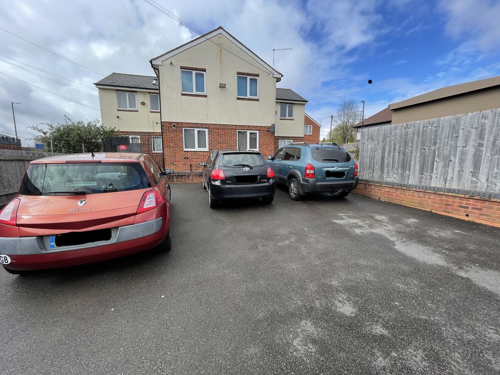 1 bed flat to rent in Warwick Road, Olton, Birmingham B92 Zoopla