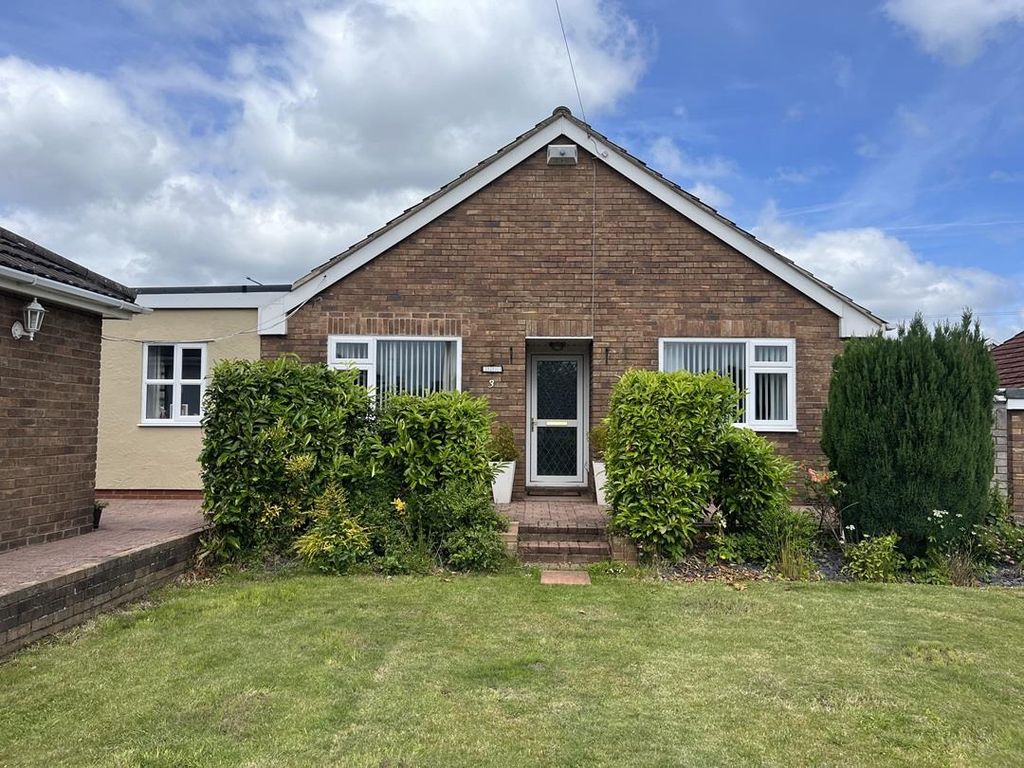 3 bed detached bungalow for sale in Hollybush Close, GlanLlyn Road