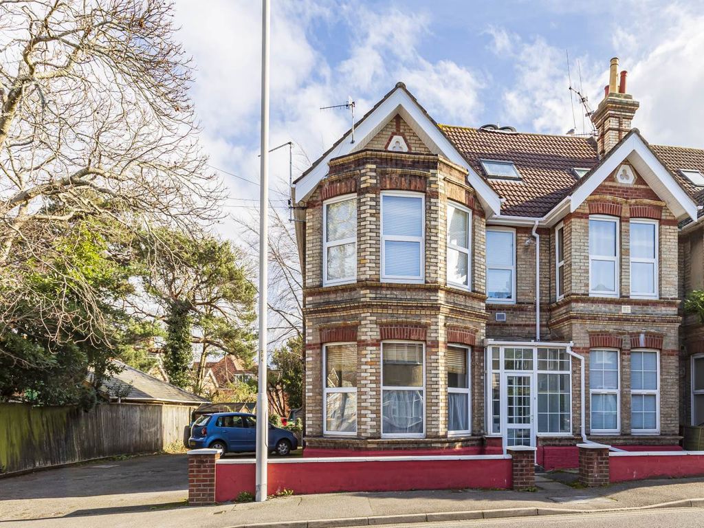 1 bed flat to rent in Kingsbridge Road, Lower Parkstone, Poole BH14