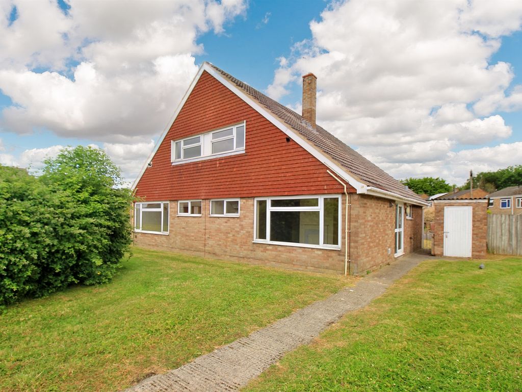 3 bed property for sale in Sarum Drive, Devizes SN10 Zoopla