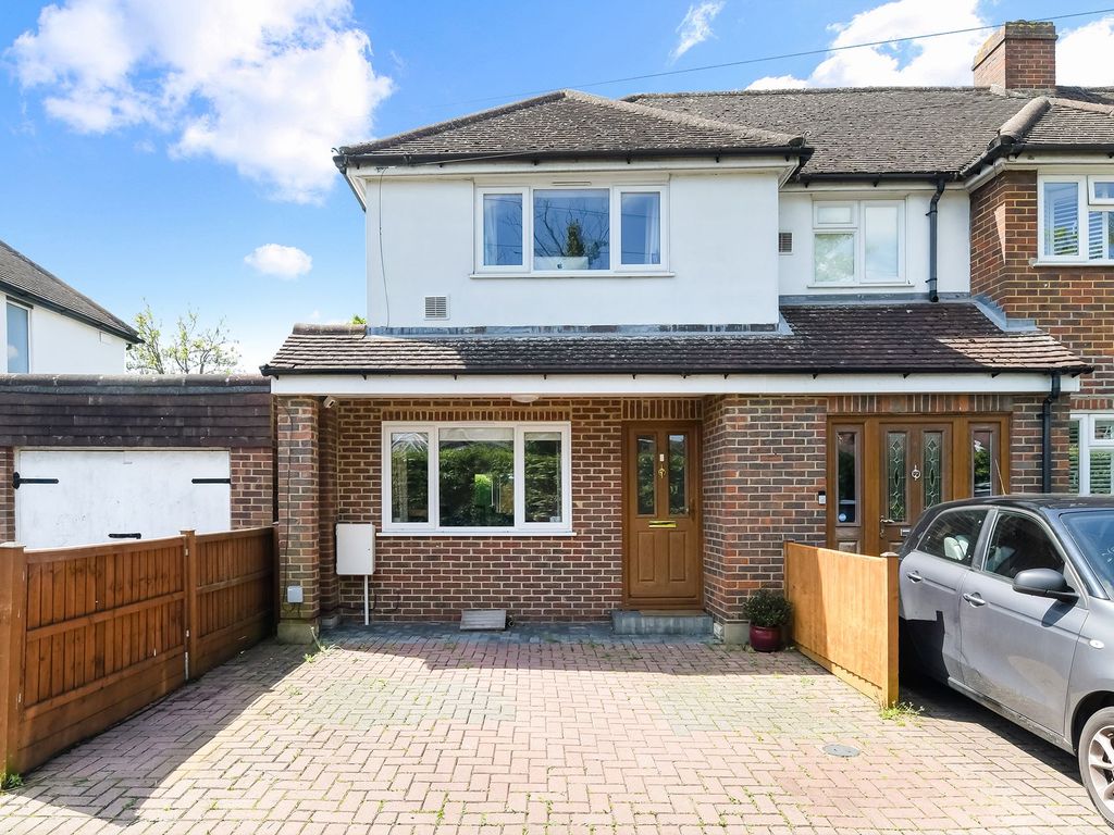 2 bed semidetached house for sale in The Hawthorns, Epsom KT17, £