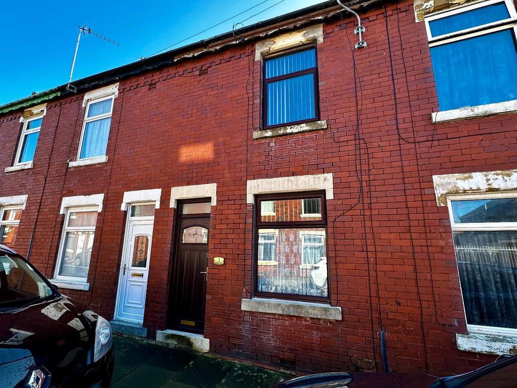 2 bed terraced house for sale in Melrose Avenue, Blackpool FY3, £55,000