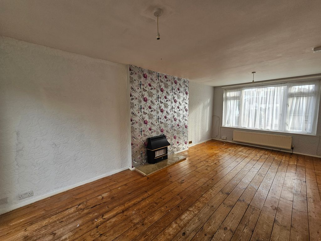 3 bed semidetached house to rent in Spencer Road, Paignton TQ3, £1,150