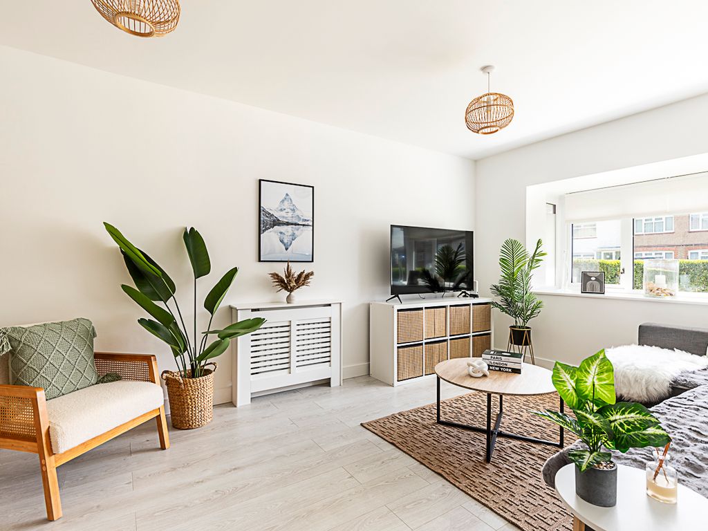 3 bed town house to rent in Claremont Road, London NW2, £3,200 pcm Zoopla