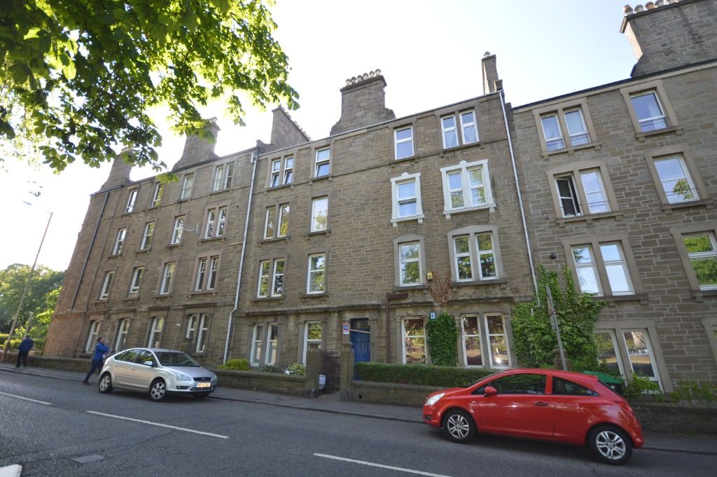 2 bed flat to rent in Pitkerro Road, Stobswell, Dundee DD4 Zoopla