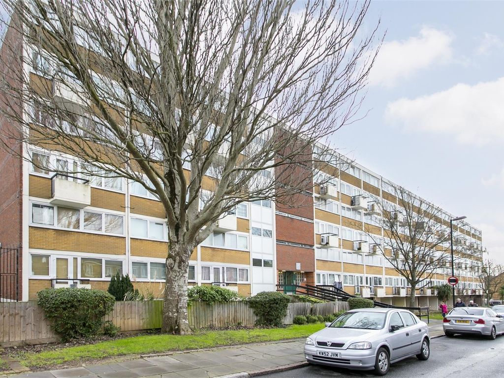 1 bed flat to rent in Wat Tyler House, Boyton Road, Hornsey N8 Zoopla