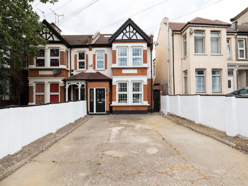 5 bed semidetached house for sale in Wallwood Road, London E11 Zoopla