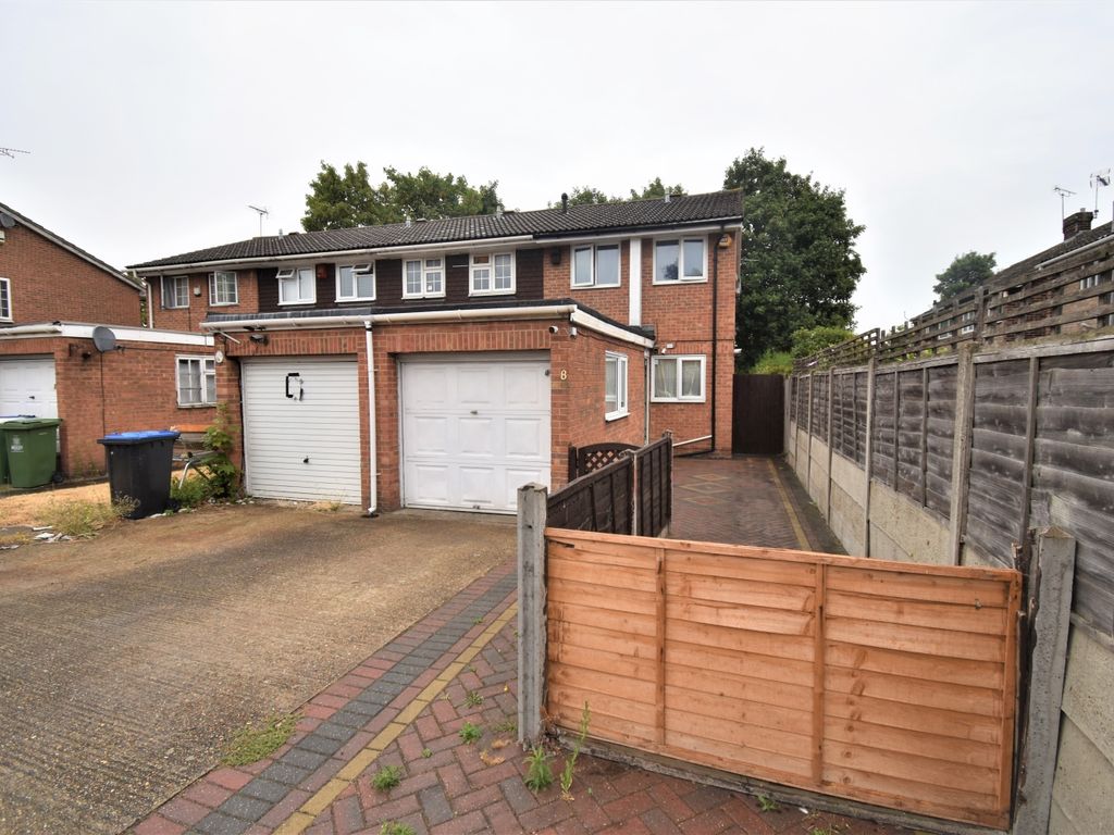 2 bed terraced house for sale in Guild Road, Erith DA8 Zoopla