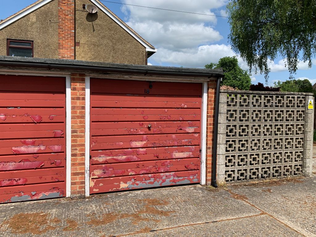 Parking/garage for sale in Wimblehurst Road, Horsham RH12, £20,000 Zoopla