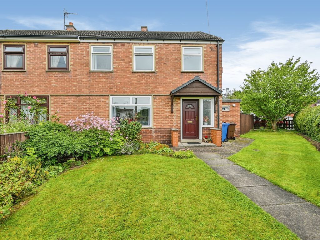 3 bed semidetached house for sale in Hendon Way, Mackworth, Derby DE22