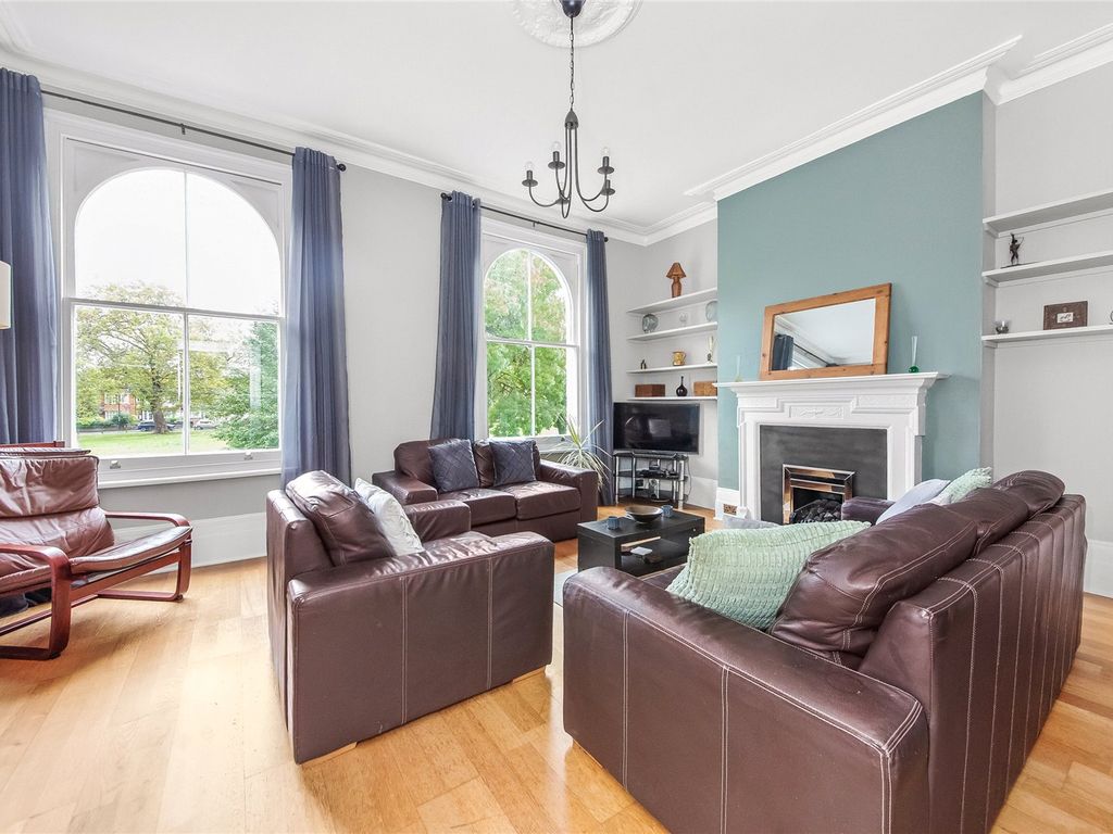 3 bed flat for sale in Woodside Green, Woodside, Croydon SE25, £450,000 Zoopla