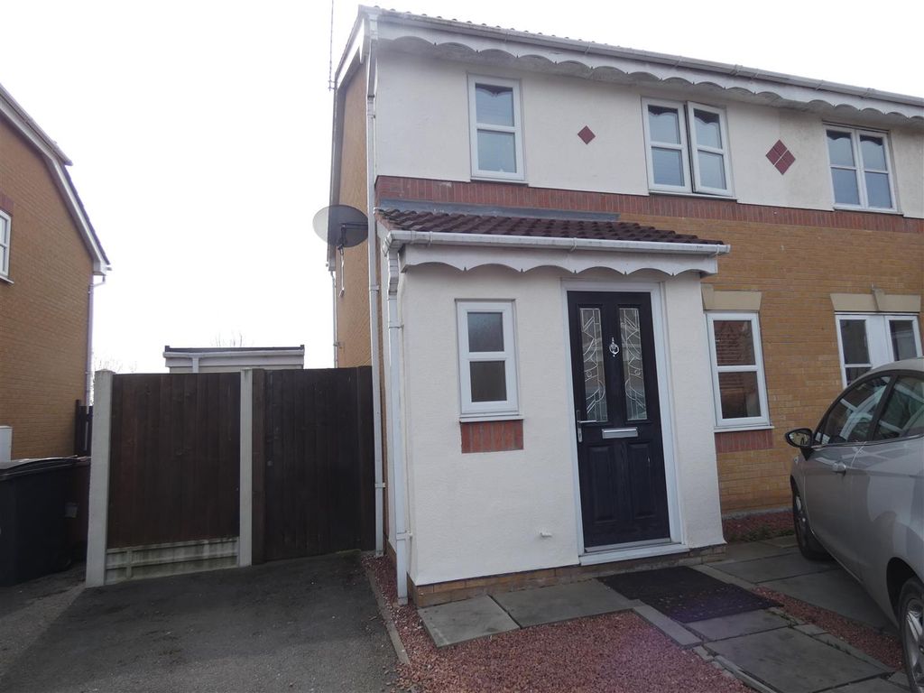 3 bed semidetached house to rent in Penkridge Road, Church Gresley