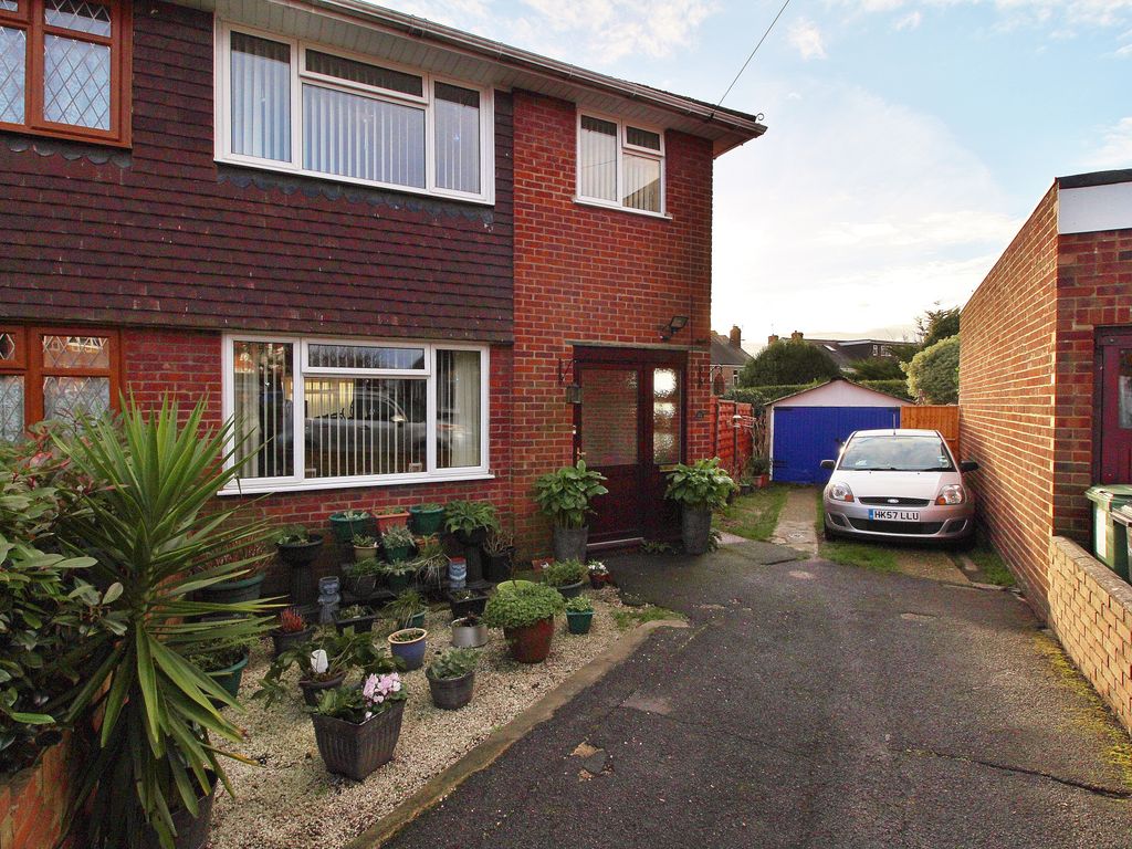 3 bed semidetached house for sale in Aldsworth Gardens, Drayton