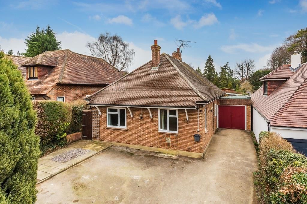 3 bed detached bungalow for sale in Dowlans Road, Great Bookham KT23