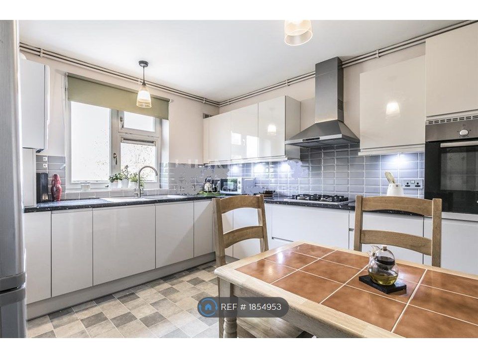 3 bed terraced house to rent in Broadfield, London NW6, £2,665 pcm Zoopla