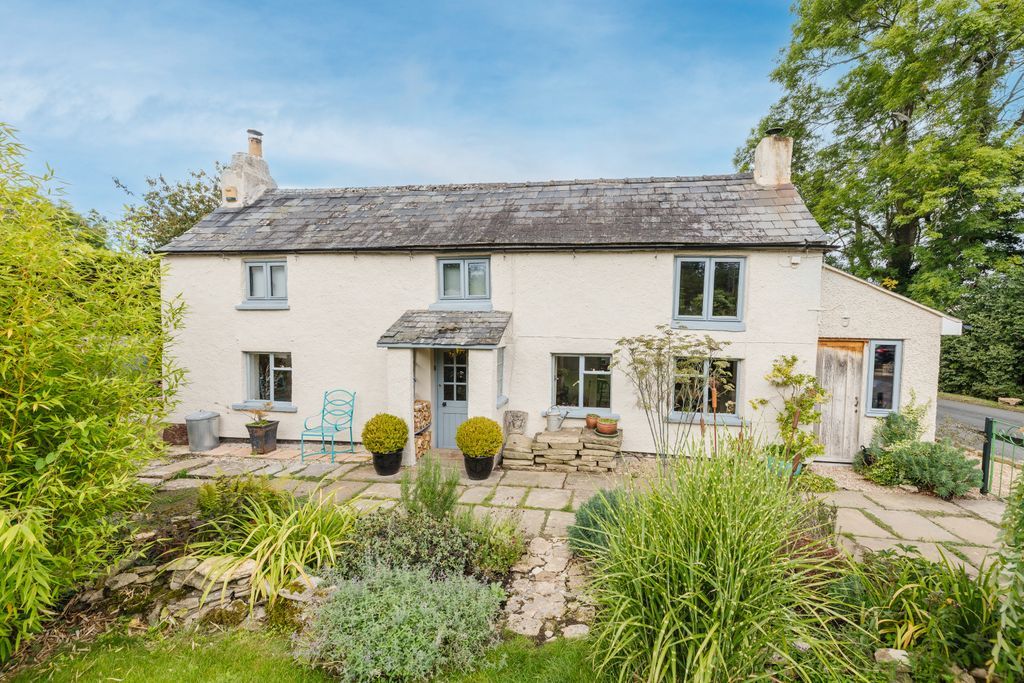 2 bed cottage for sale in Upper Malmesbury SN16 Zoopla