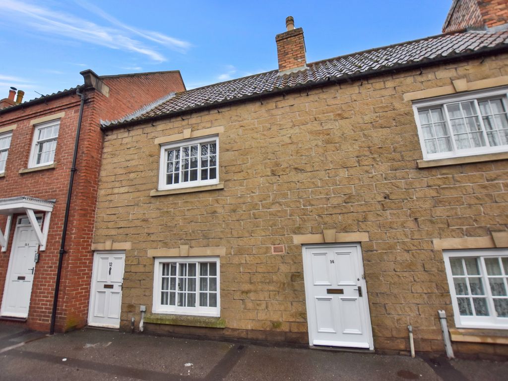 2 bed terraced house for sale in Scalby Road, Scarborough YO12, £