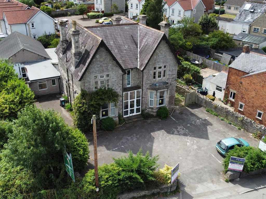 16 bed detached house for sale in Charlton Road, Shepton Mallet BA4